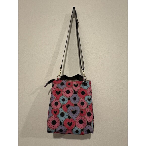 Betsy Johnson Pink Purple Sprinkle Donut Insulated Zippered Lunch Bag - Picture 5 of 6